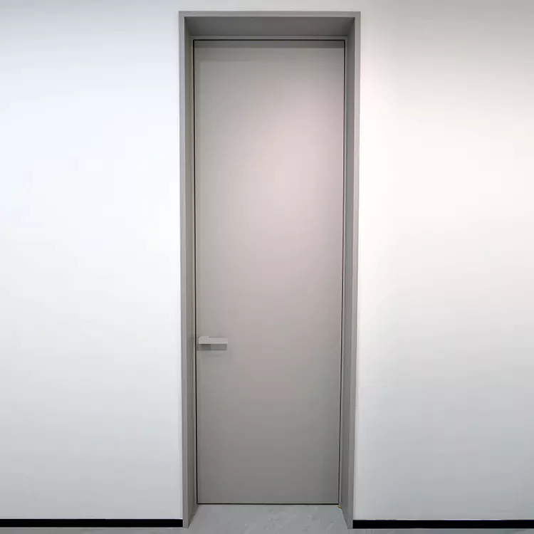 Minimalist İç Çarpma Kapı